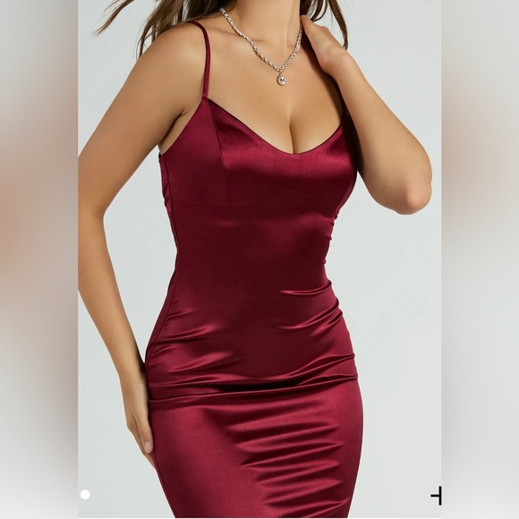 Windsor Emmie Lace-Up Mermaid Satin Formal Dress - Picture 4 of 4